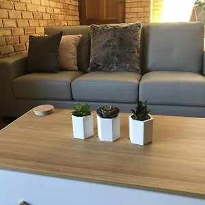 https://dampier-house-mullaloo-perth.hotelsperth.org